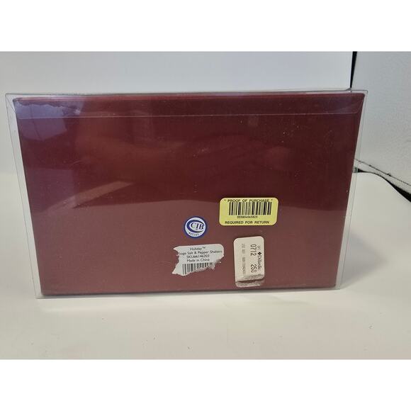 RARE! LENOX HOLIDAY‎ PACKAGES DESIGN SALT & PEPPER SHAKERS CHRISTMAS NEW IN BOX - Picture 6 of 6